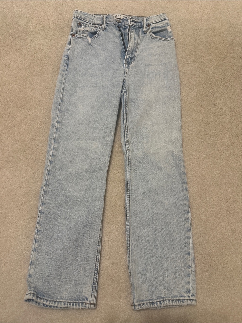 Abercrombie & Fitch The Ankle Straight Ultra High Rise Jean